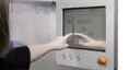 SEALPAC RE25 dybtrækker kan arbejde med vakuum, MAP og krympeløsninger. Alle pakkeløsningerne kan udstyres med Easy-åbning eksempelvis EPP (Easy Peel Point) og genluksløsninger.