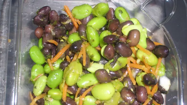 Leonhardt SD til at dosere og fylde salat i bakker og emballage - doseringsmaskine til at dosere fødevarerprodukt i emballage - dosering af kød, og andre fødevarer - kaldes også fyldeanlæg og fyldemaskiner.